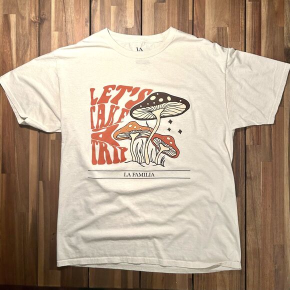 La Familia Psilocybin Tee - Picture 1 of 3